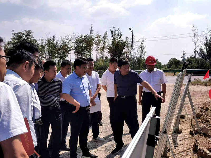 亳州市委常委、副市長左龍蒞臨亳蒙預(yù)制標(biāo)調(diào)研指導(dǎo)